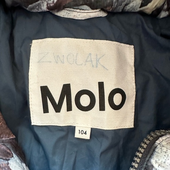 MOLO Kids Funky Camo Drippy Cool Howl Print Puffer removable hood EUC 4 - Picture 3 of 8